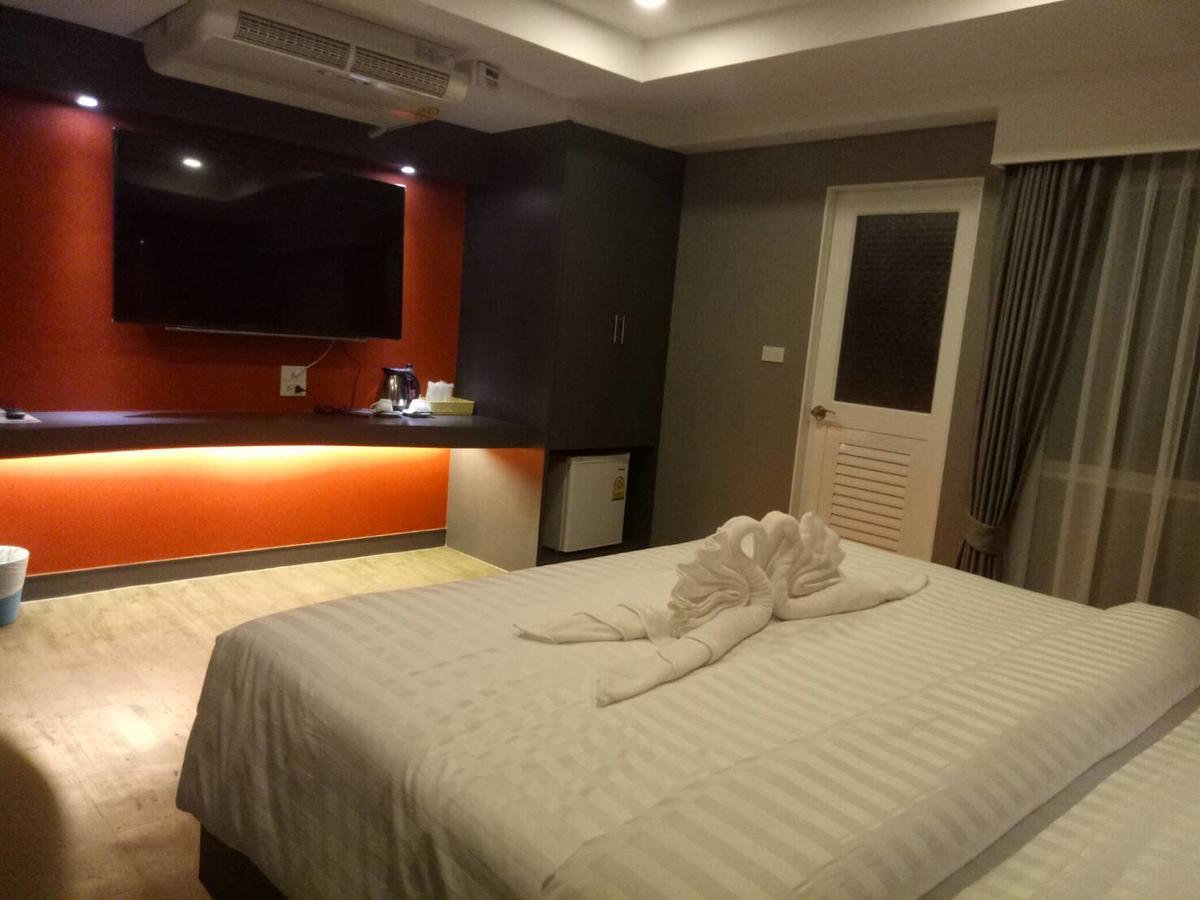 Nava Grand Hotell Rangsit Exteriör bild