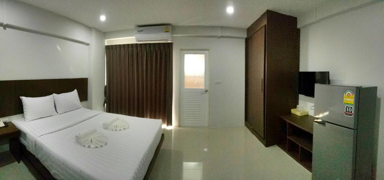 Nava Grand Hotell Rangsit Exteriör bild