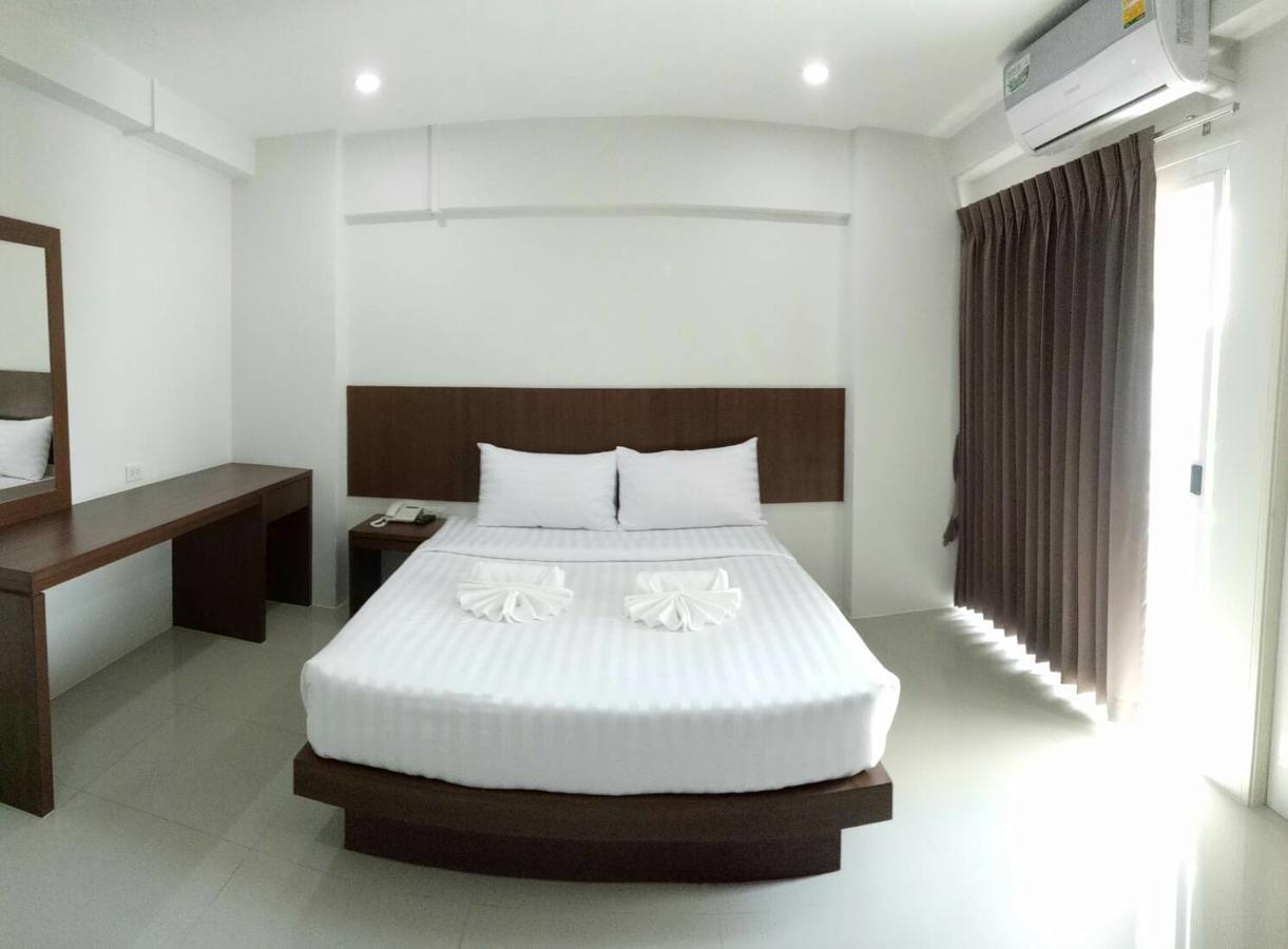 Nava Grand Hotell Rangsit Exteriör bild